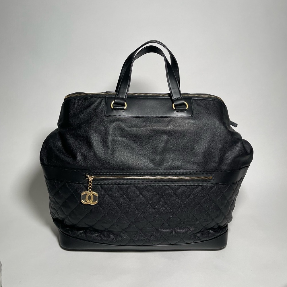 Rare Chanel Grained Calfskin Bowling Bag Stvle
code: A57969